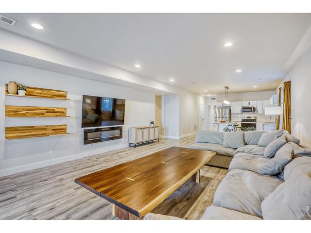 7154 Howell Ct, Arvada, CO 80004