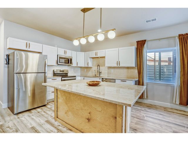 7154 Howell Ct, Arvada, CO 80004