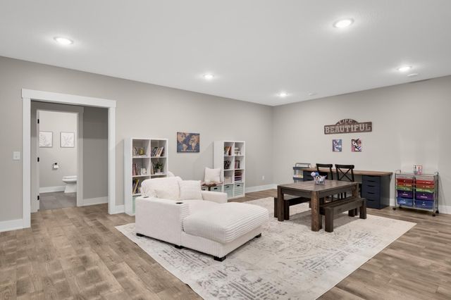 20583 Nevada Avenue, Prior Lake, MN 55372