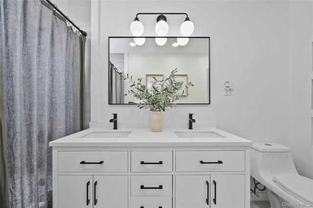 1518 Fielding Street, Bronx, NY 10469