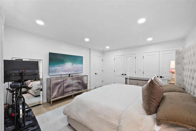 1518 Fielding Street, Bronx, NY 10469