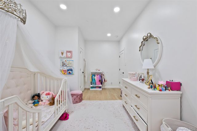 1518 Fielding Street, Bronx, NY 10469