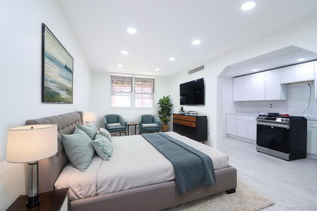 1518 Fielding Street, Bronx, NY 10469