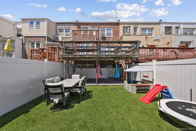 1518 Fielding Street, Bronx, NY 10469