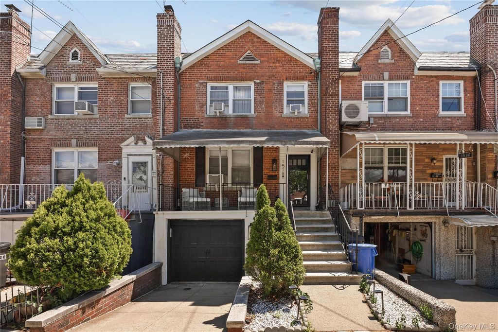 1518 Fielding Street, Bronx, NY 10469