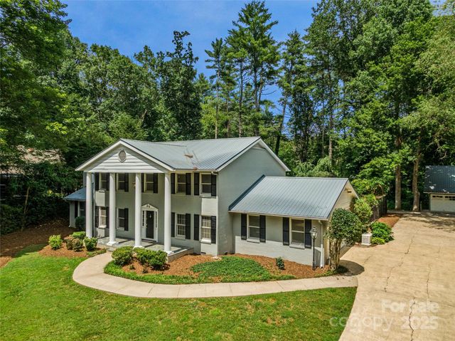 399 Evergreen Street, Brevard, NC 28712