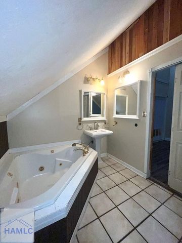 351&353 Thurmon Road, Jesup, GA 31545