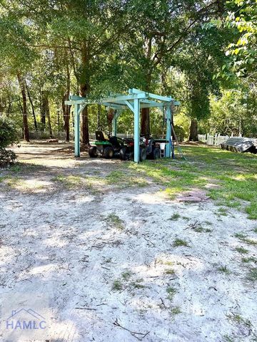 351&353 Thurmon Road, Jesup, GA 31545
