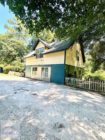 351&353 Thurmon Road, Jesup, GA 31545