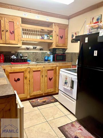 351&353 Thurmon Road, Jesup, GA 31545