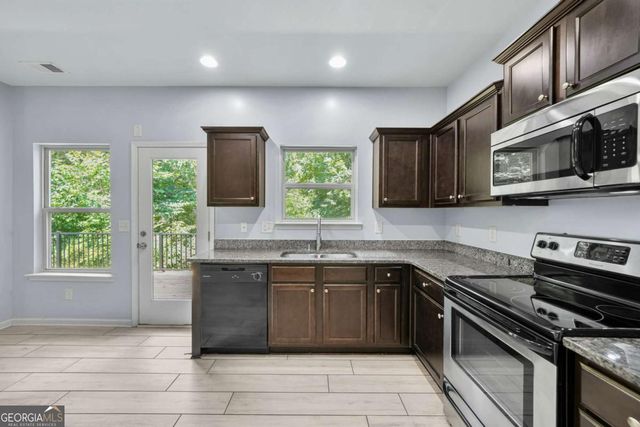 828 Pine Lane, Lawrenceville, GA 30043