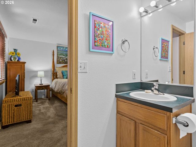 17315 Se 19TH St, Vancouver, WA 98683