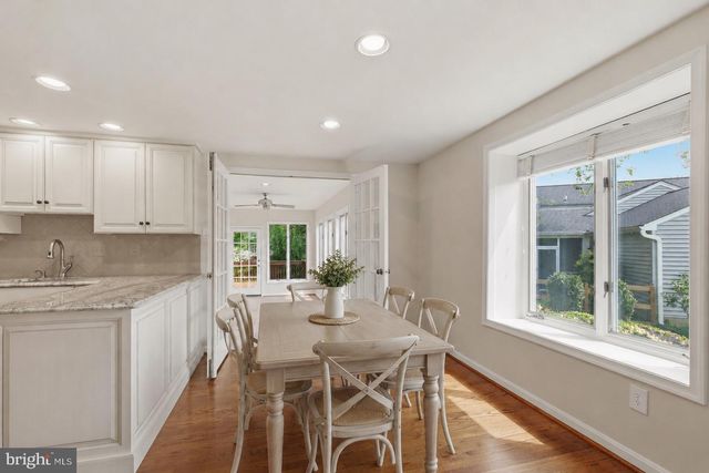 1429 LONGHILL DR, Potomac, MD 20854