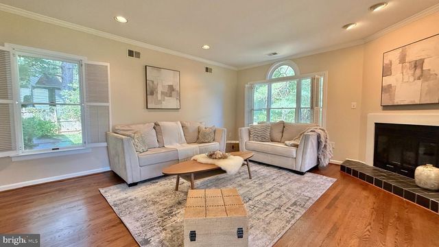 1429 LONGHILL DR, Potomac, MD 20854