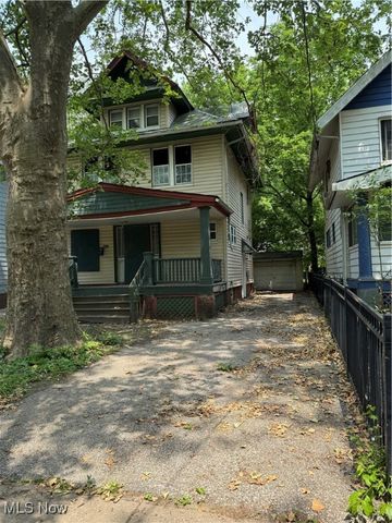 9901 Columbia Avenue, Cleveland, OH 44108