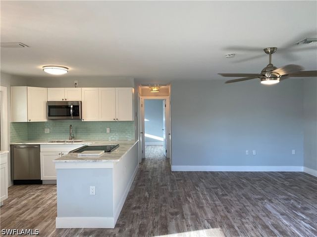 663 100th AVE N, Naples, FL 34108