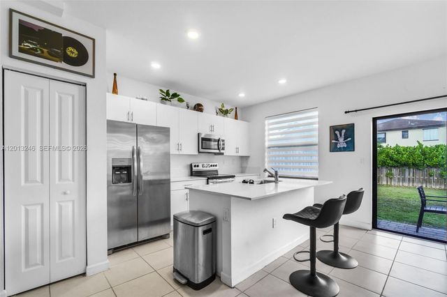 25500 SW 108th Ave, Homestead, FL 33032