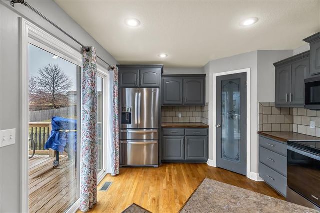 803 Englewood Drive, Kearney, MO 64060