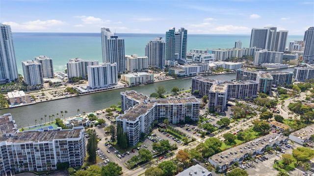 800 Parkview Dr 506, Hallandale Beach, FL 33009