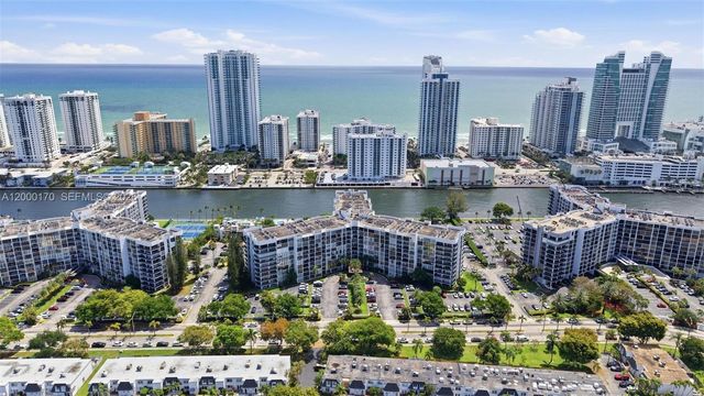 800 Parkview Dr 506, Hallandale Beach, FL 33009