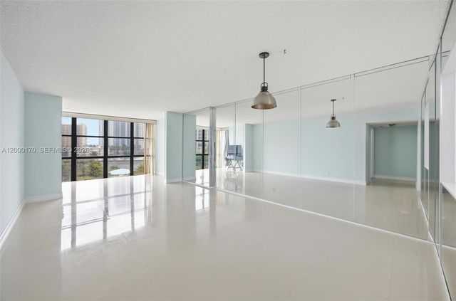 800 Parkview Dr 506, Hallandale Beach, FL 33009