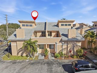 3951 Coral Springs Drive 21, Coral Springs, FL 33065