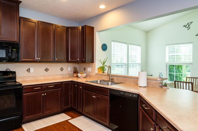 5295 Venetian Way, Hamilton Twp, OH 45152