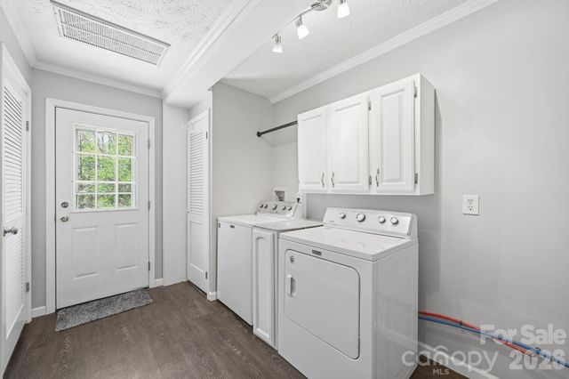 10368 Turnplow Drive, Davidson, NC 28036