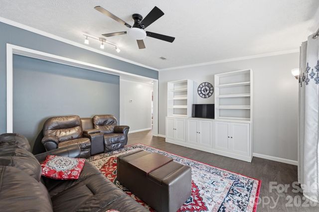 10368 Turnplow Drive, Davidson, NC 28036