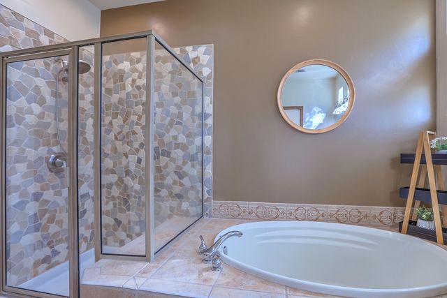 7315 Hawthorn Avenue NE, Albuquerque, NM 87113