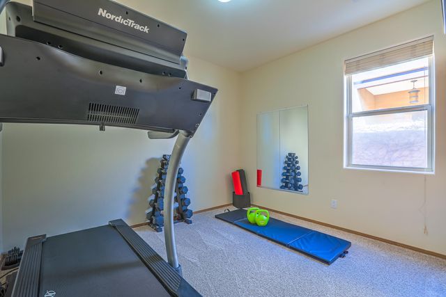 7315 Hawthorn Avenue NE, Albuquerque, NM 87113