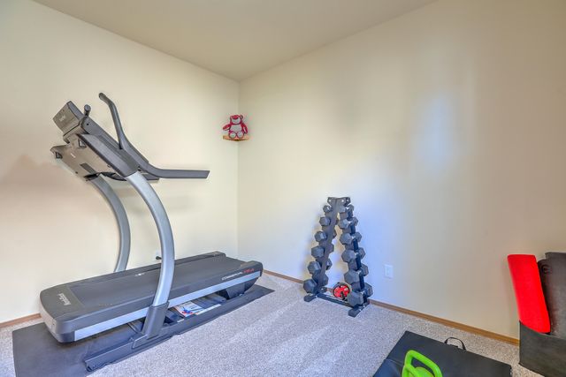 7315 Hawthorn Avenue NE, Albuquerque, NM 87113