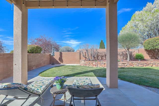 7315 Hawthorn Avenue NE, Albuquerque, NM 87113