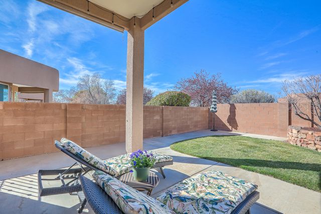 7315 Hawthorn Avenue NE, Albuquerque, NM 87113