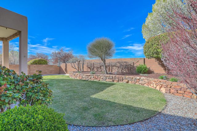 7315 Hawthorn Avenue NE, Albuquerque, NM 87113