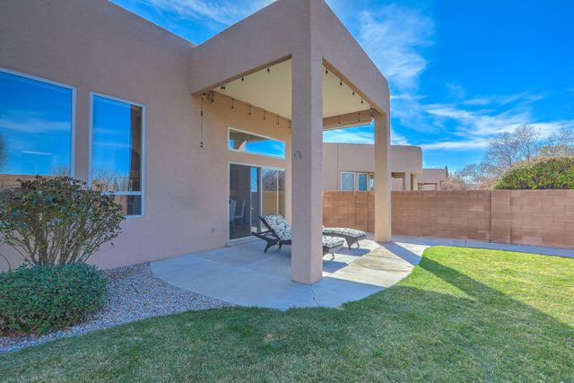 7315 Hawthorn Avenue NE, Albuquerque, NM 87113