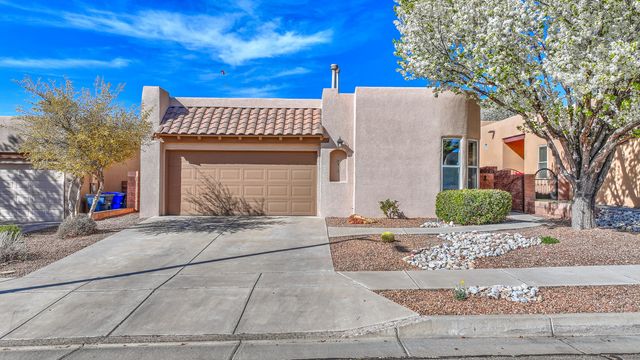 7315 Hawthorn Avenue NE, Albuquerque, NM 87113