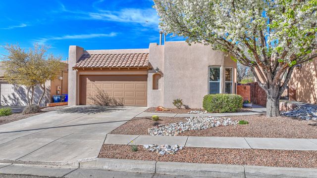 7315 Hawthorn Avenue NE, Albuquerque, NM 87113