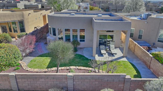 7315 Hawthorn Avenue NE, Albuquerque, NM 87113