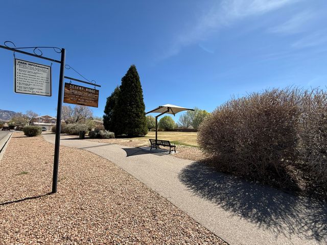 7315 Hawthorn Avenue NE, Albuquerque, NM 87113