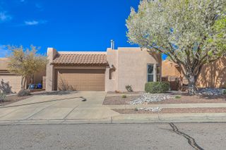 7315 Hawthorn Avenue NE, Albuquerque, NM 87113