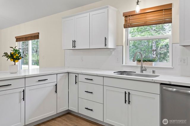 902 W California Road, Shelton, WA 98584