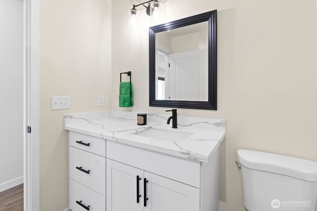 902 W California Road, Shelton, WA 98584
