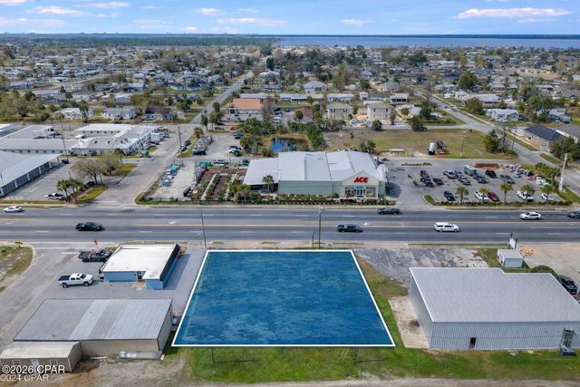 523 Ohio Avenue, Lynn Haven, FL 32444