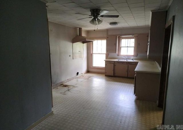 194 Ouachita 54, Camden, AR 71701