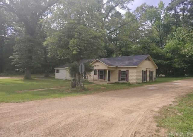 194 Ouachita 54, Camden, AR 71701