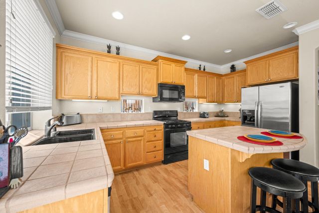 3271 San Vicente Rd, West Sacramento, CA 95691