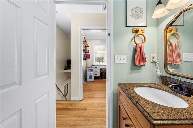 25 Lord St, Attleboro, MA 02703