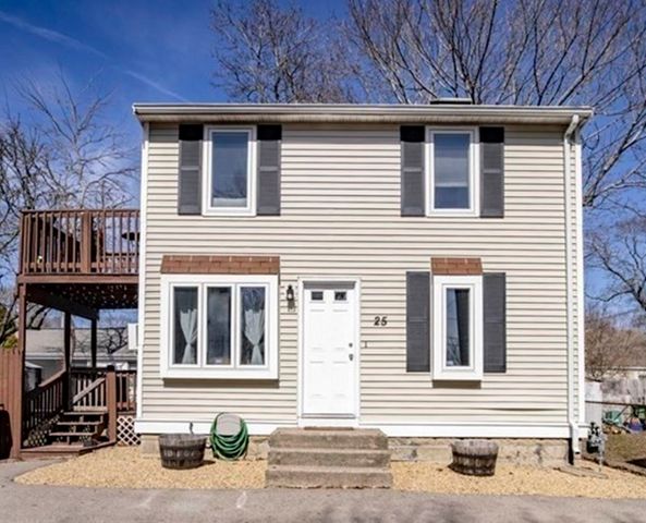 25 Lord St, Attleboro, MA 02703