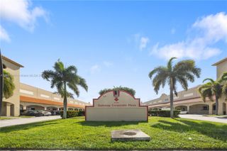 15420 SW 136th 14, Miami, FL 33196